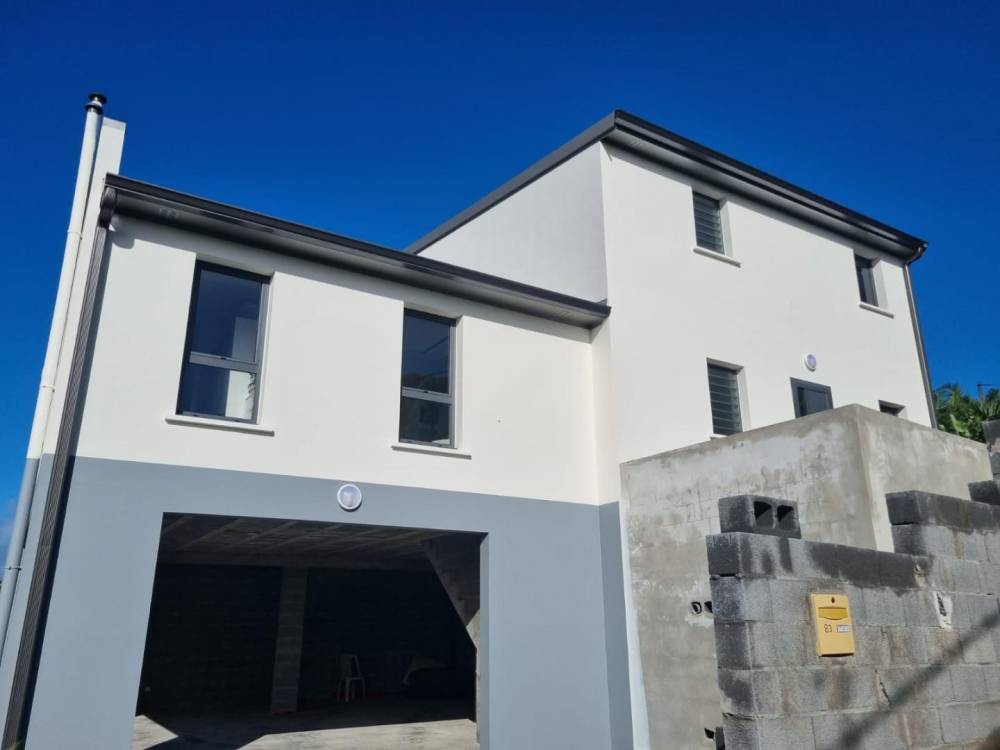 maison-individuelle-avec-terrasse-saint-joseph