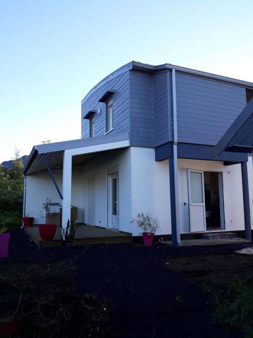 maison-moderne-avec-jardin-saint-joseph