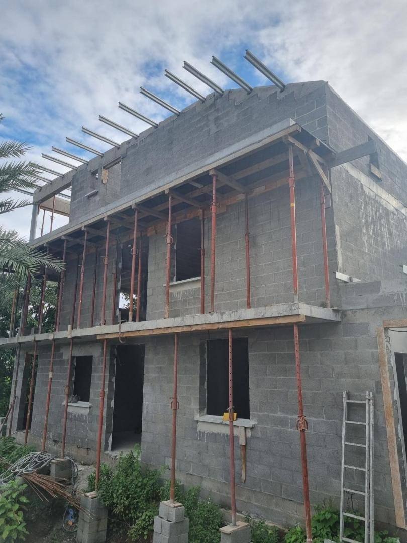 chantier-maison-etage-en-cours-saint-joseph